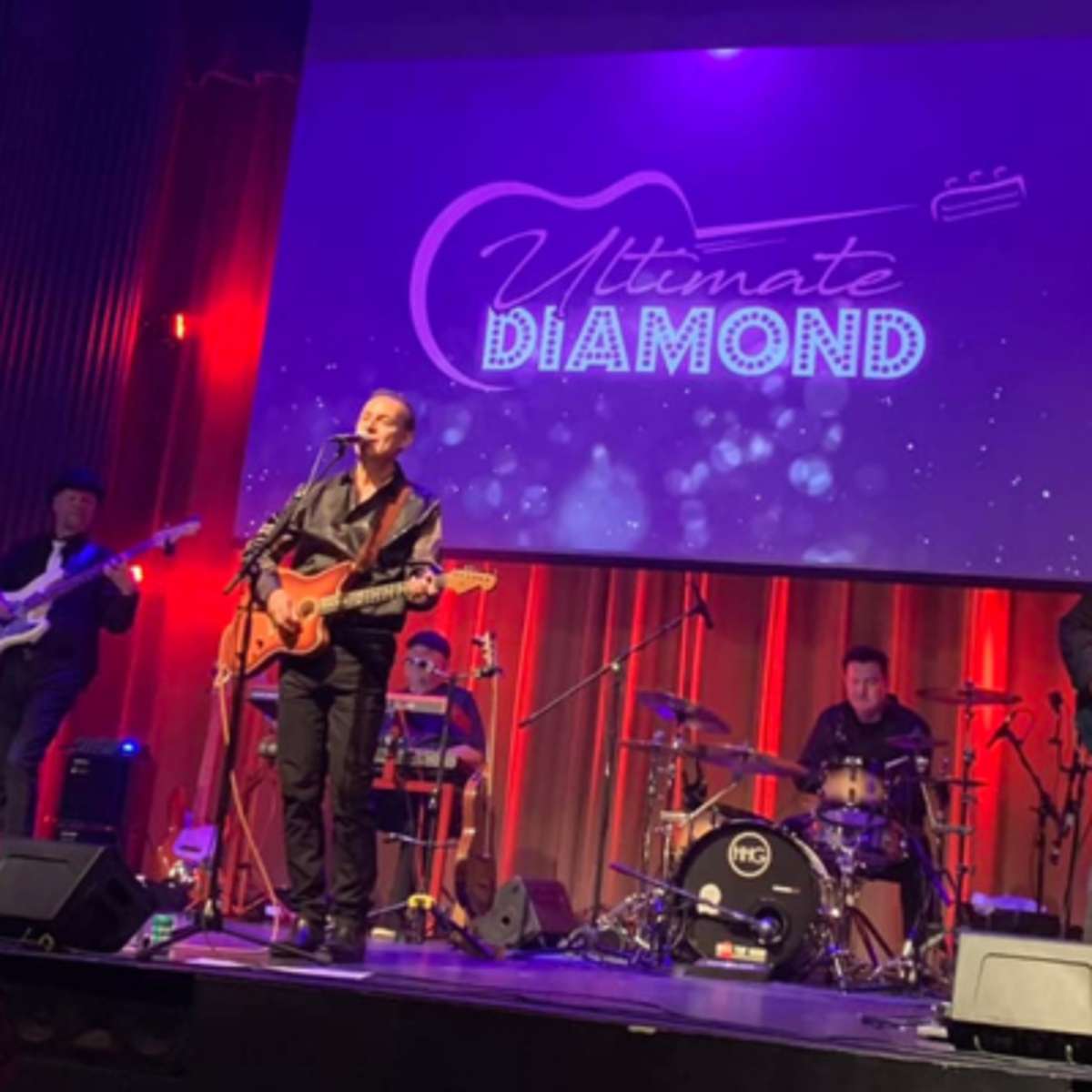 Ultimate Diamond Band: Neil Diamond Tribute – MATINEE